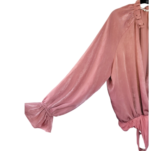 Tularosa Revolve L Ashley Shimmer Plunge Bodysuit Pink Wrap Long Sleeve Sexy - Picture 6 of 16